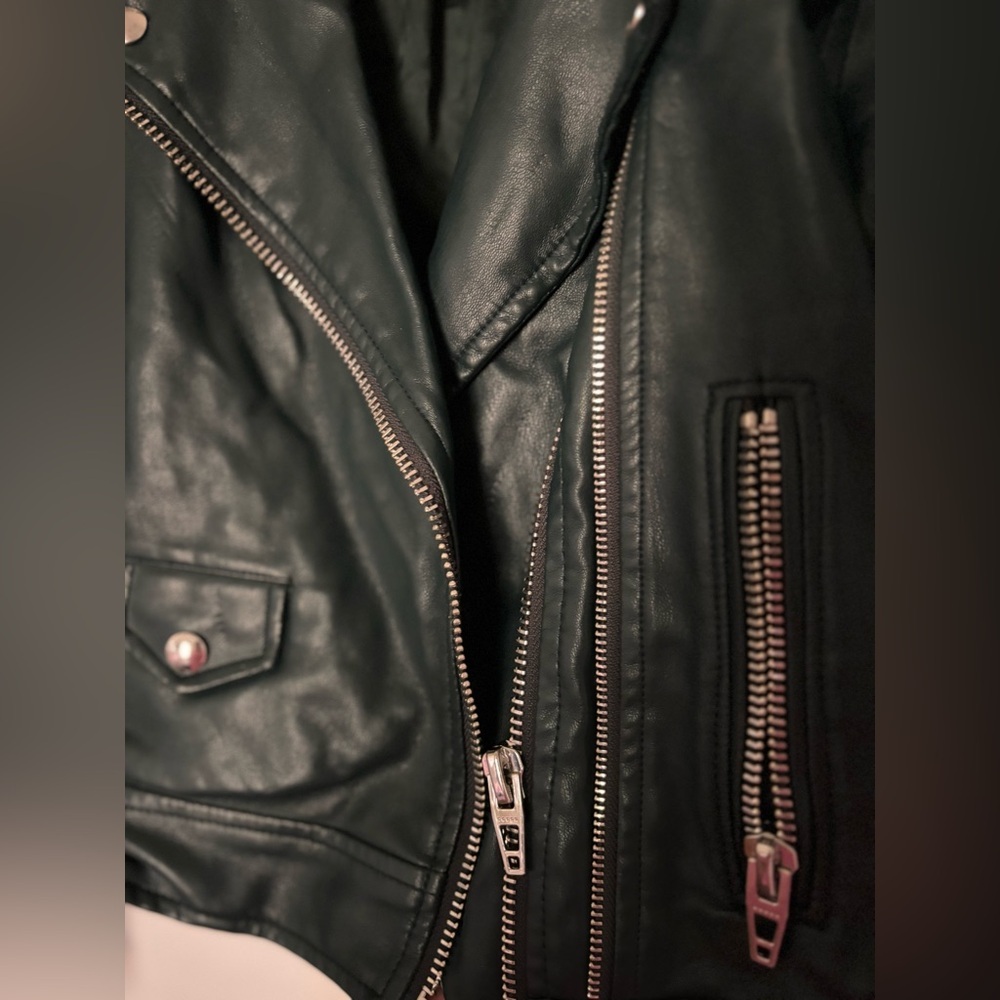 Blank NYC Teal Moto Jacket Jade Green Motorcycle Size Small wear on neck - Picture 3 of 5